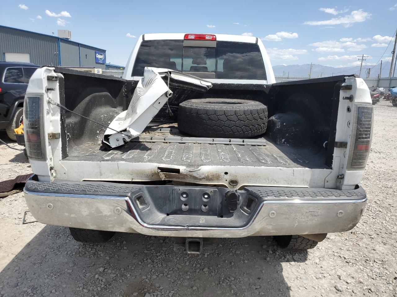 2018 Ram 2500 Laramie VIN: 3C6UR5FL0JG231930 Lot: 65909035