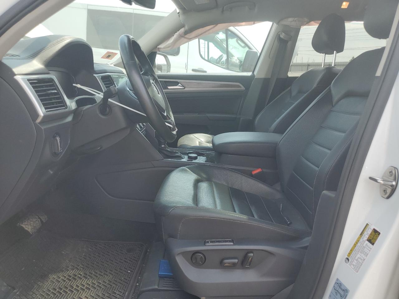 1v2nr2ca5kc549737 1V2NR2CA5KC549737 2019 Volkswagen Atlas Sel Premium