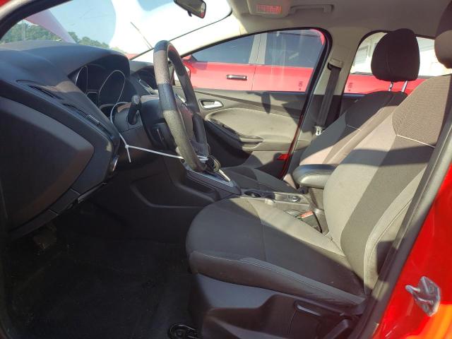 Sedans FORD FOCUS 2014 Red