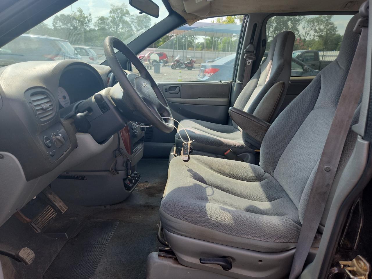 2005 Chrysler Town & Country VIN: 1C4GP45R05B102273 Lot: 62895695