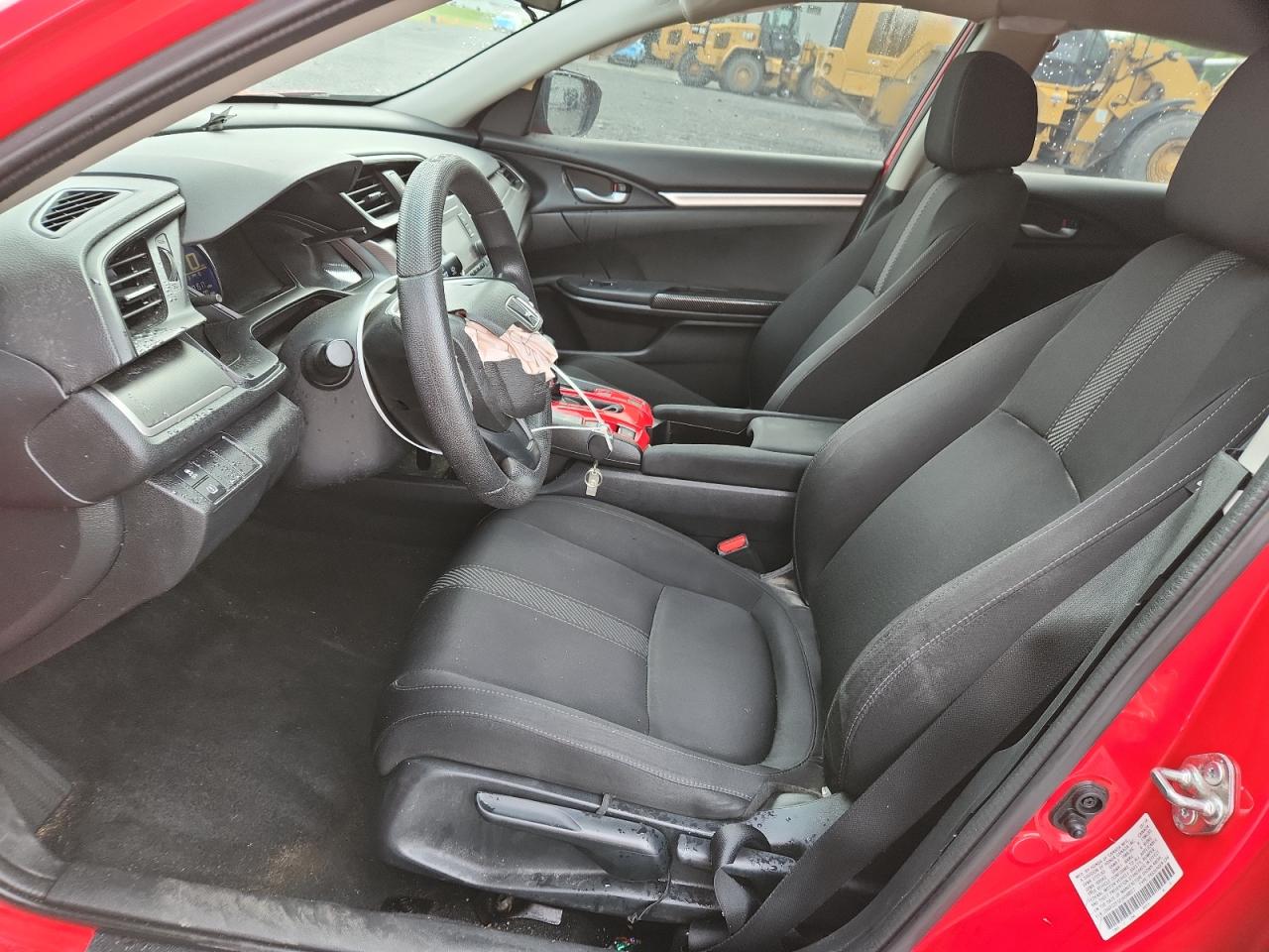 2018 Honda Civic Lx VIN: 2HGFC2F52JH548077 Lot: 62651135