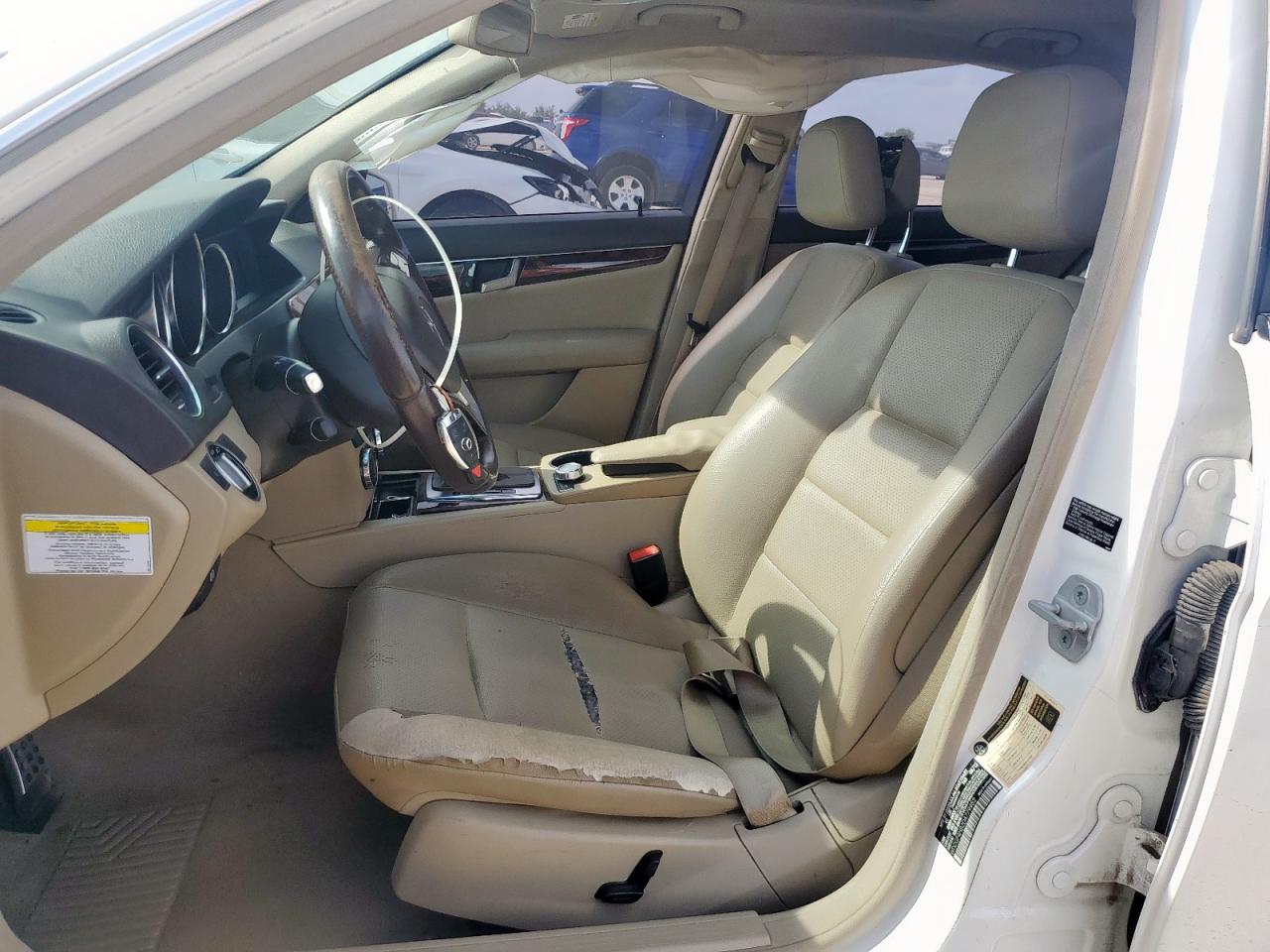 2013 Mercedes-Benz C 250 VIN: WDDGF4HB2DA779952 Lot: 63926315
