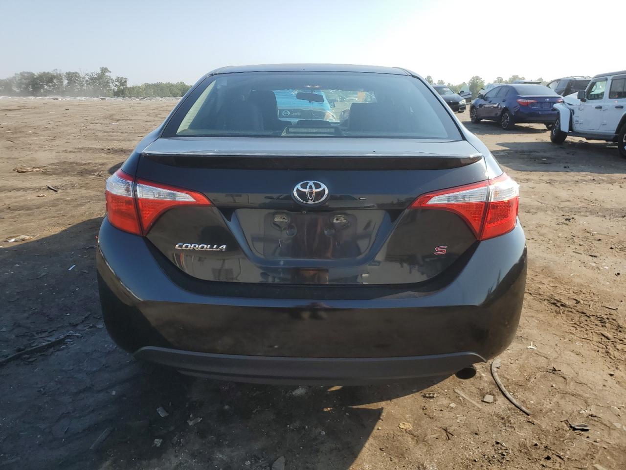2015 Toyota Corolla L VIN: 5YFBURHE8FP245337 Lot: 66389955