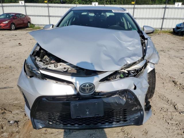  TOYOTA COROLLA 2017 Srebrny
