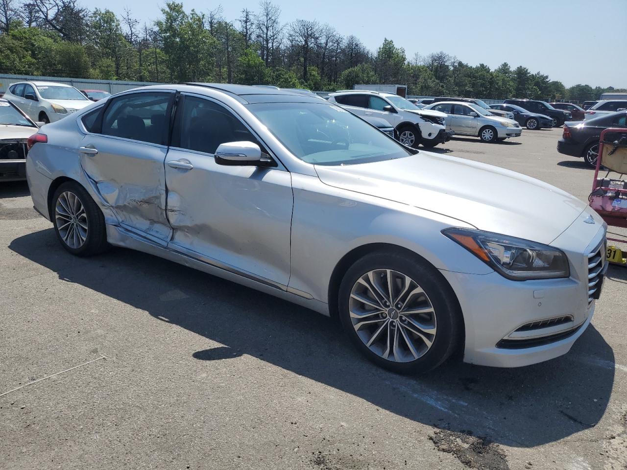 2015 Hyundai Genesis 3.8L VIN: KMHGN4JE8FU024402 Lot: 65609765