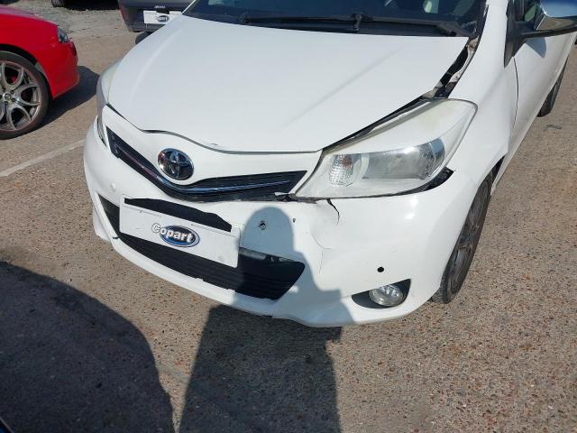 2014 TOYOTA YARIS TREN