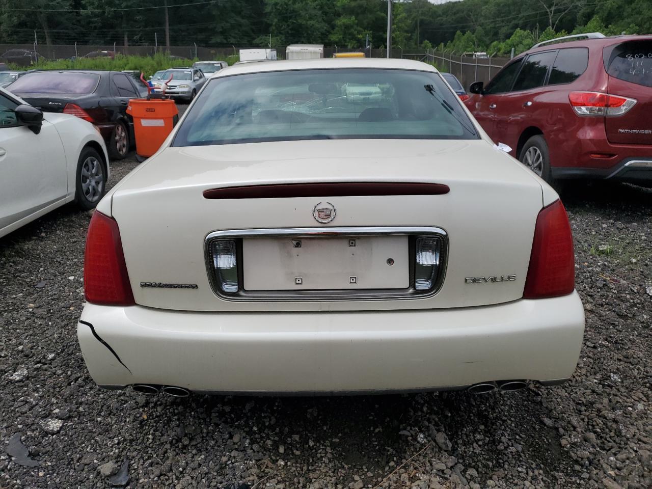 2003 Cadillac Deville VIN: 1G6KD57Y73U180258 Lot: 64402665