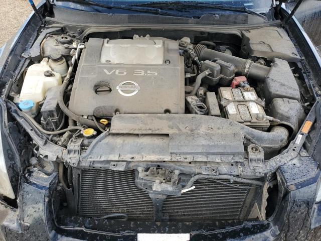 2004 NISSAN MAXIMA SE  