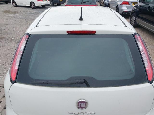 2012 FIAT PUNTO POP