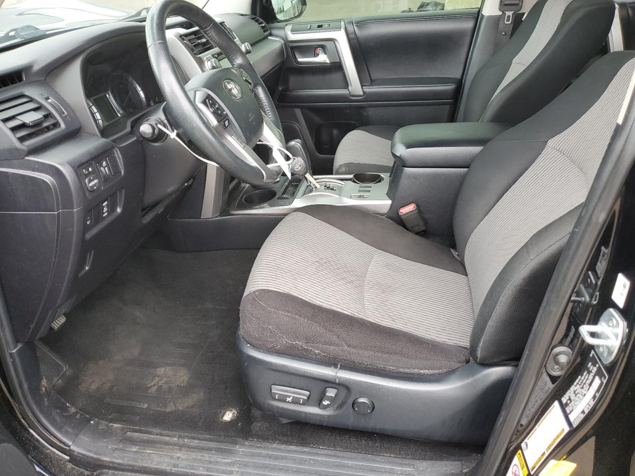 2019 Toyota 4Runner Sr5/Sr5 Premium VIN: JTEBU5JR5K5657322 Lot: 63756765