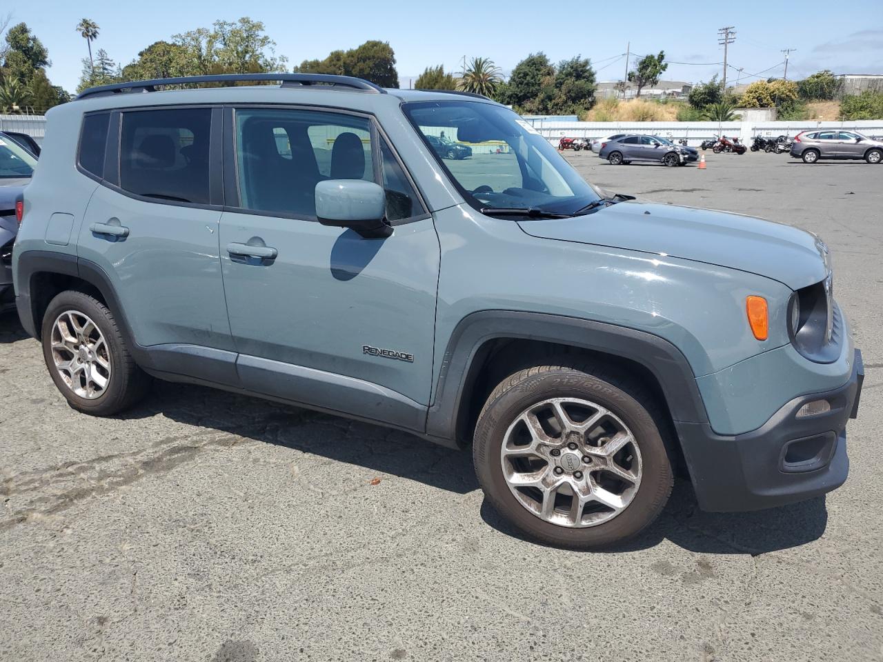 2018 Jeep Renegade Latitude VIN: ZACCJABB2JPJ02021 Lot: 65237335