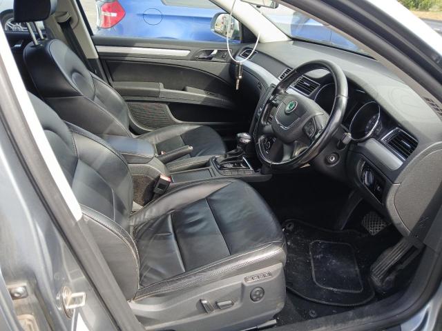 2011 SKODA SUPERB ELE