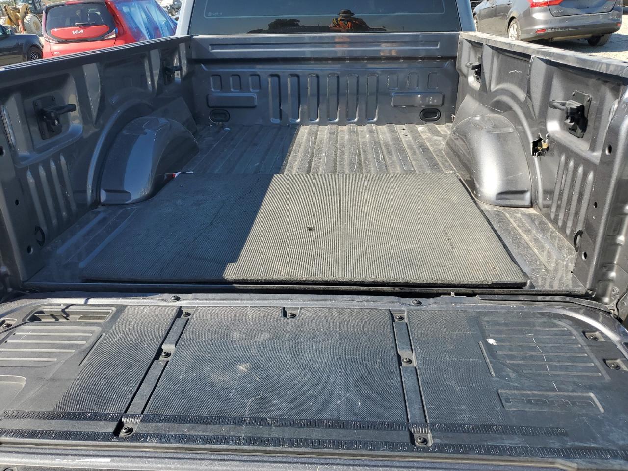 2022 Ford F150 VIN: 1FTMF1C50NKE60266 Lot: 64695395