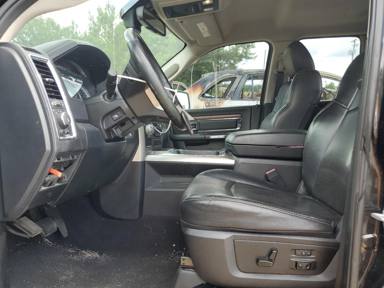 2016 Ram 1500 Laramie VIN: 1C6RR6JT0GS183043 Lot: 63188595
