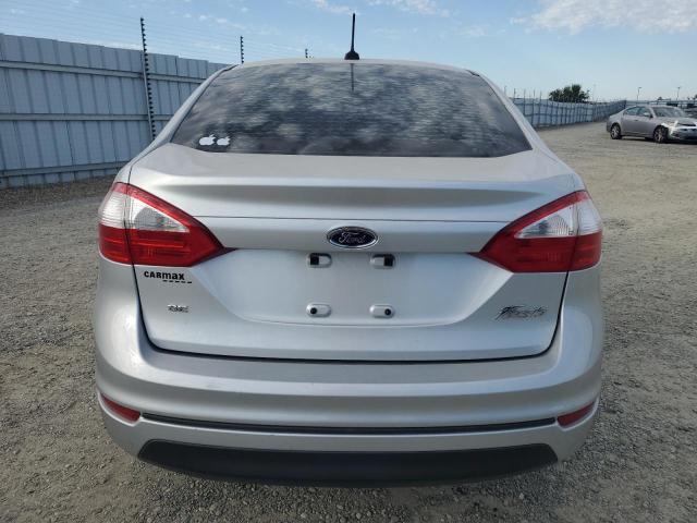  FORD FIESTA 2016 Srebrny