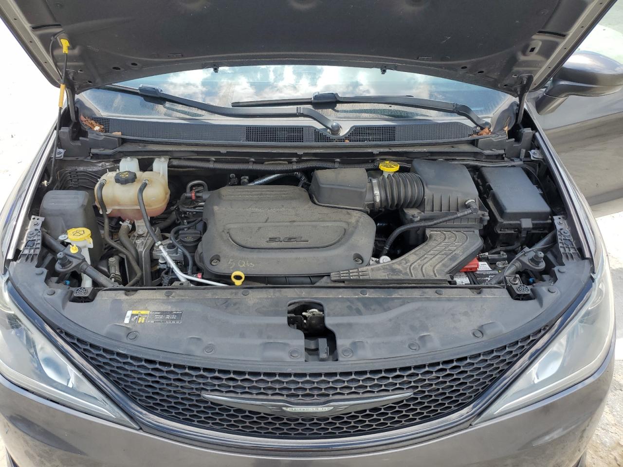 2020 Chrysler Pacifica Touring VIN: 2C4RC1FG0LR140777 Lot: 63764545