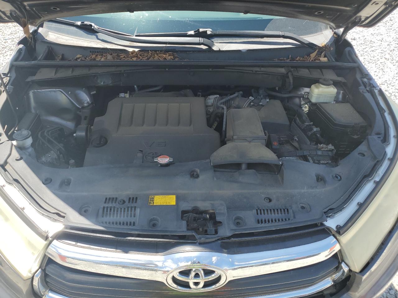 2016 Toyota Highlander Xle VIN: 5TDKKRFH6GS127573 Lot: 64241515