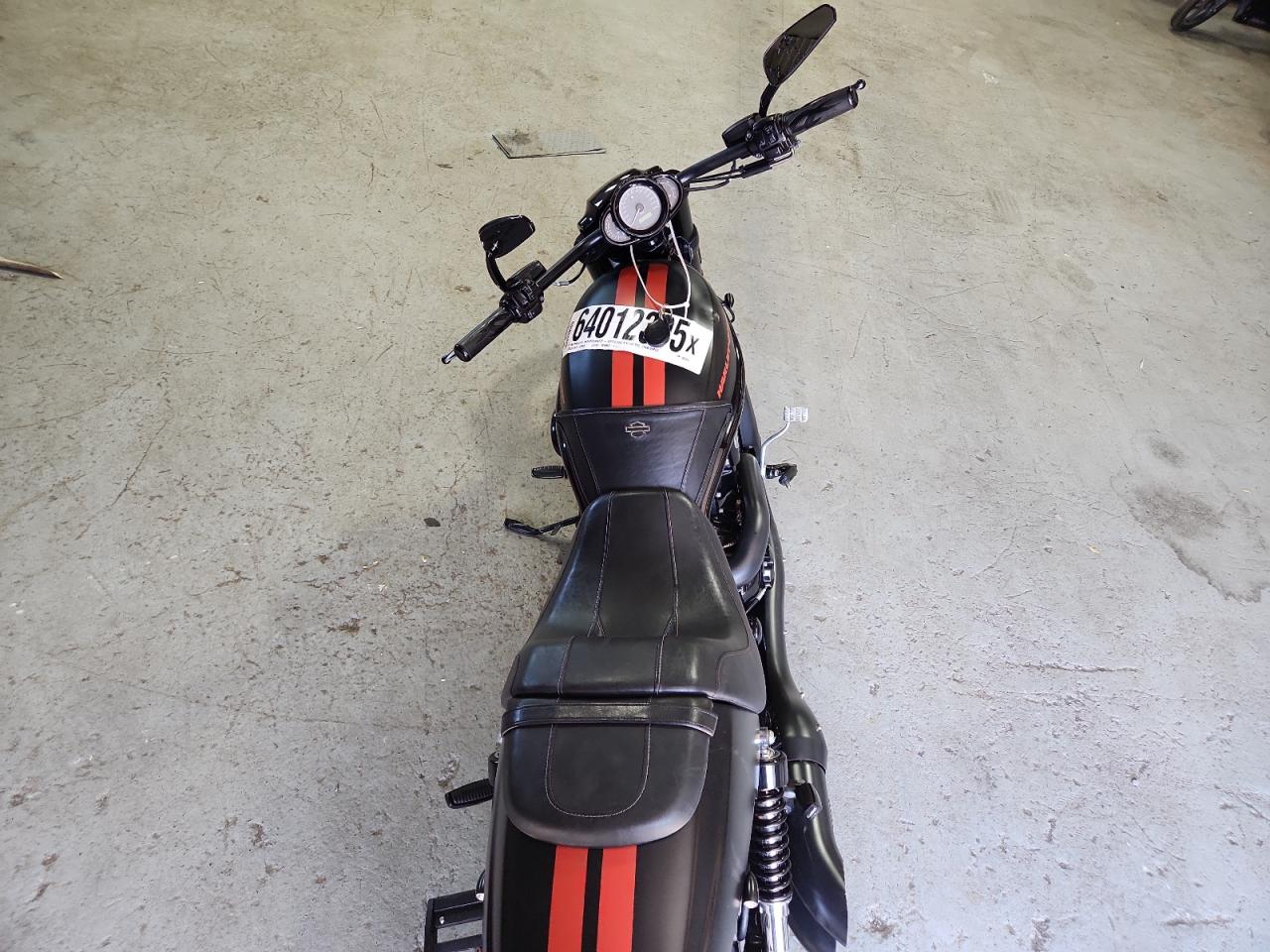 2013 Harley-Davidson Vrscdx Night Rod Special VIN: 1HD1HHH19DC808228 Lot: 64012395