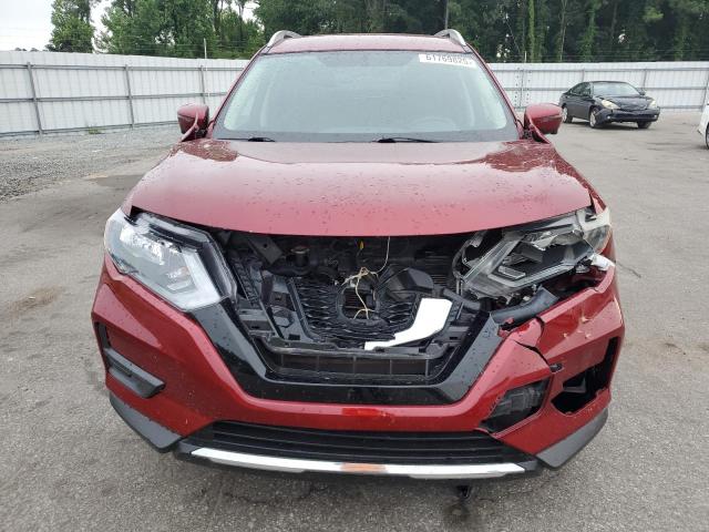  NISSAN ROGUE 2018 Czerwony