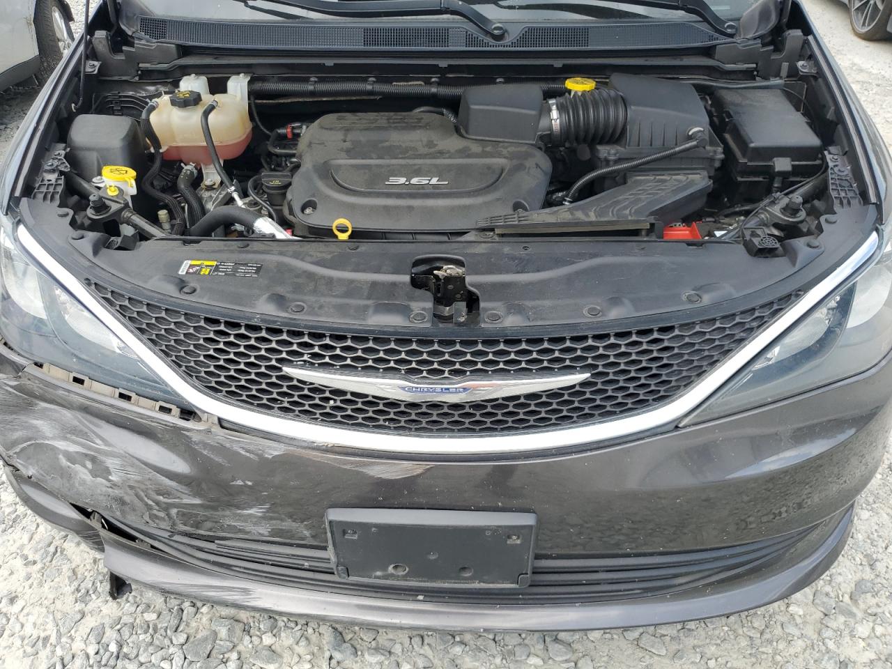 2017 Chrysler Pacifica Touring VIN: 2C4RC1DG2HR588383 Lot: 65319945