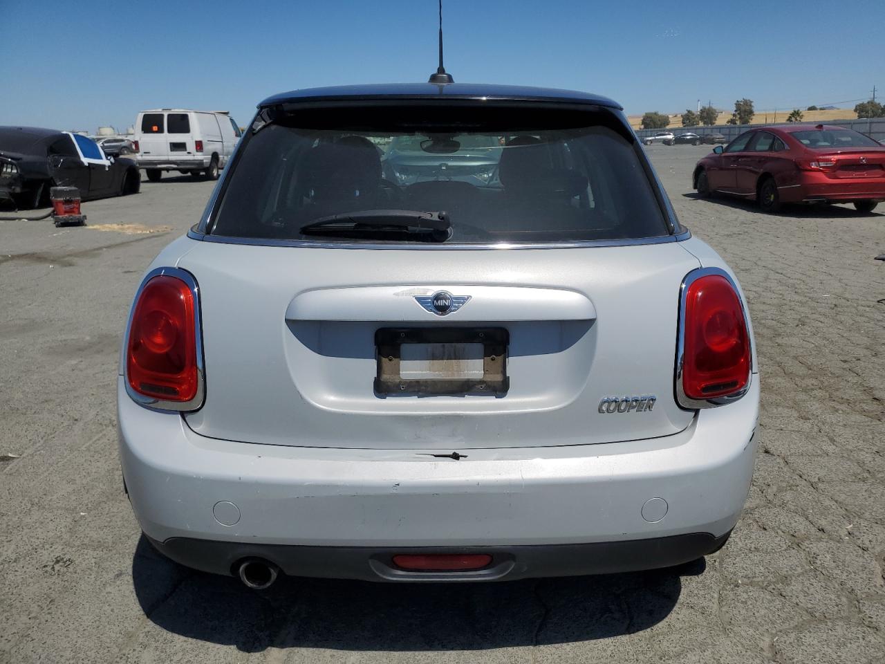 2015 Mini Cooper VIN: WMWXS5C52FT830836 Lot: 64226195