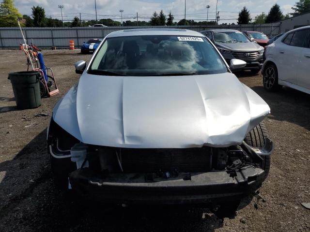  VOLKSWAGEN PASSAT 2017 Srebrny