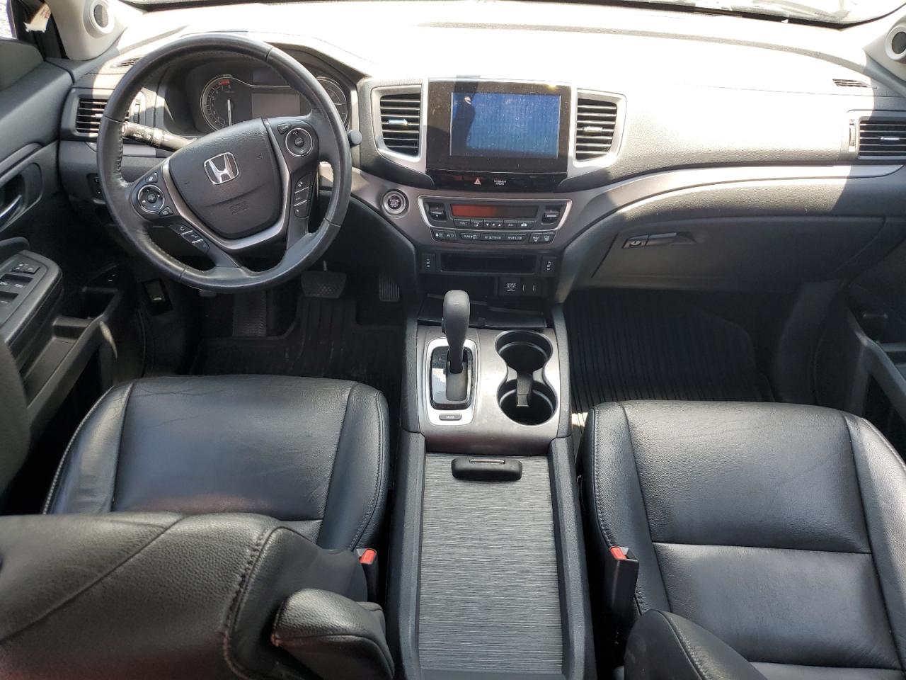 2017 Honda Pilot Exln VIN: 5FNYF5H76HB025899 Lot: 63970435