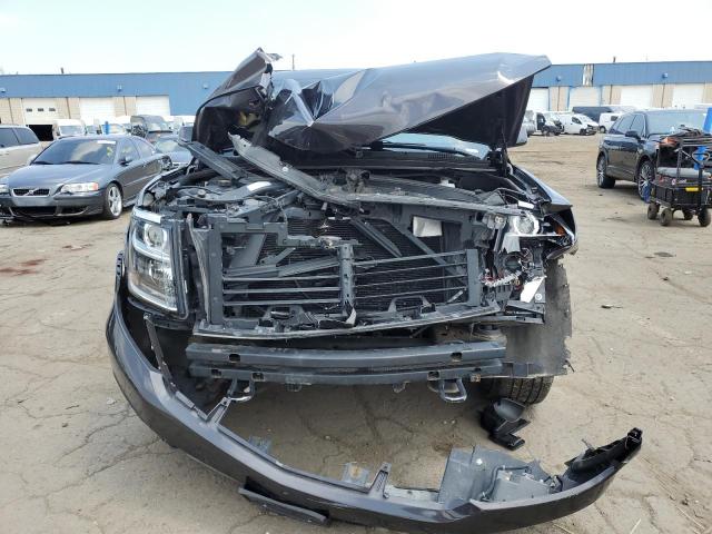  CHEVROLET SUBURBAN 2018 Угольный
