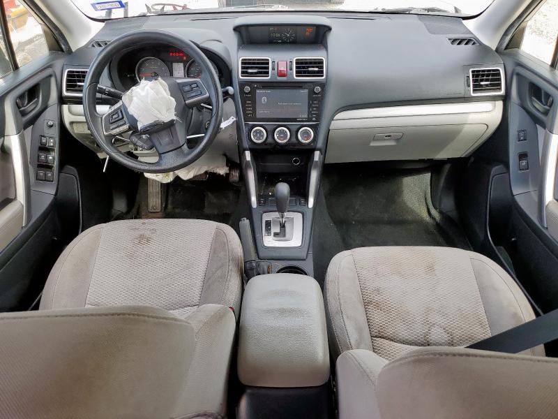  SUBARU FORESTER 2016 Zielony