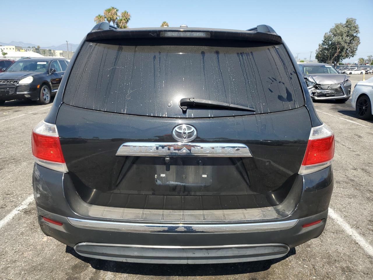 2011 Toyota Highlander Base VIN: 5TDZK3EH1BS041013 Lot: 65015935