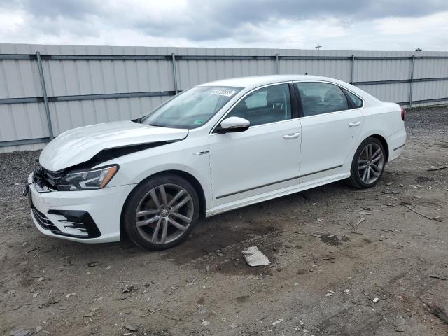  VOLKSWAGEN PASSAT 2017 White