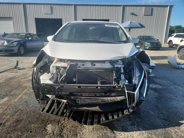  NISSAN VERSA 2019 White