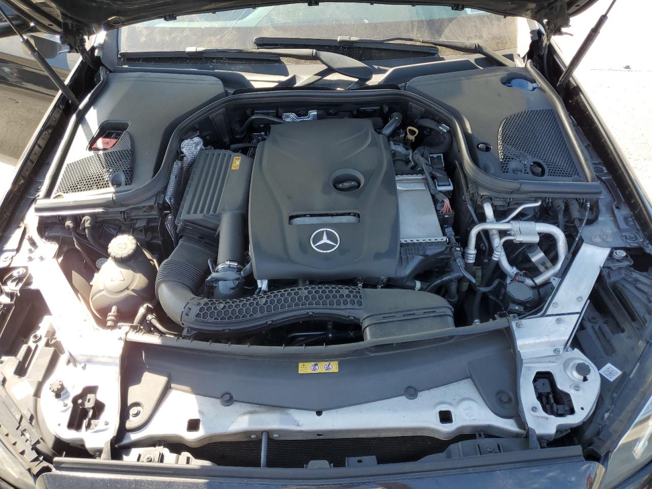 2019 Mercedes-Benz E 300 VIN: WDDZF4JB9KA667326 Lot: 65271475