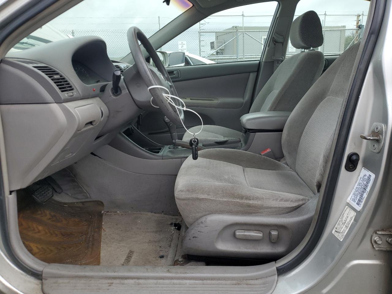 2003 Toyota Camry Le VIN: 4T1BF32K73U546228 Lot: 64672915