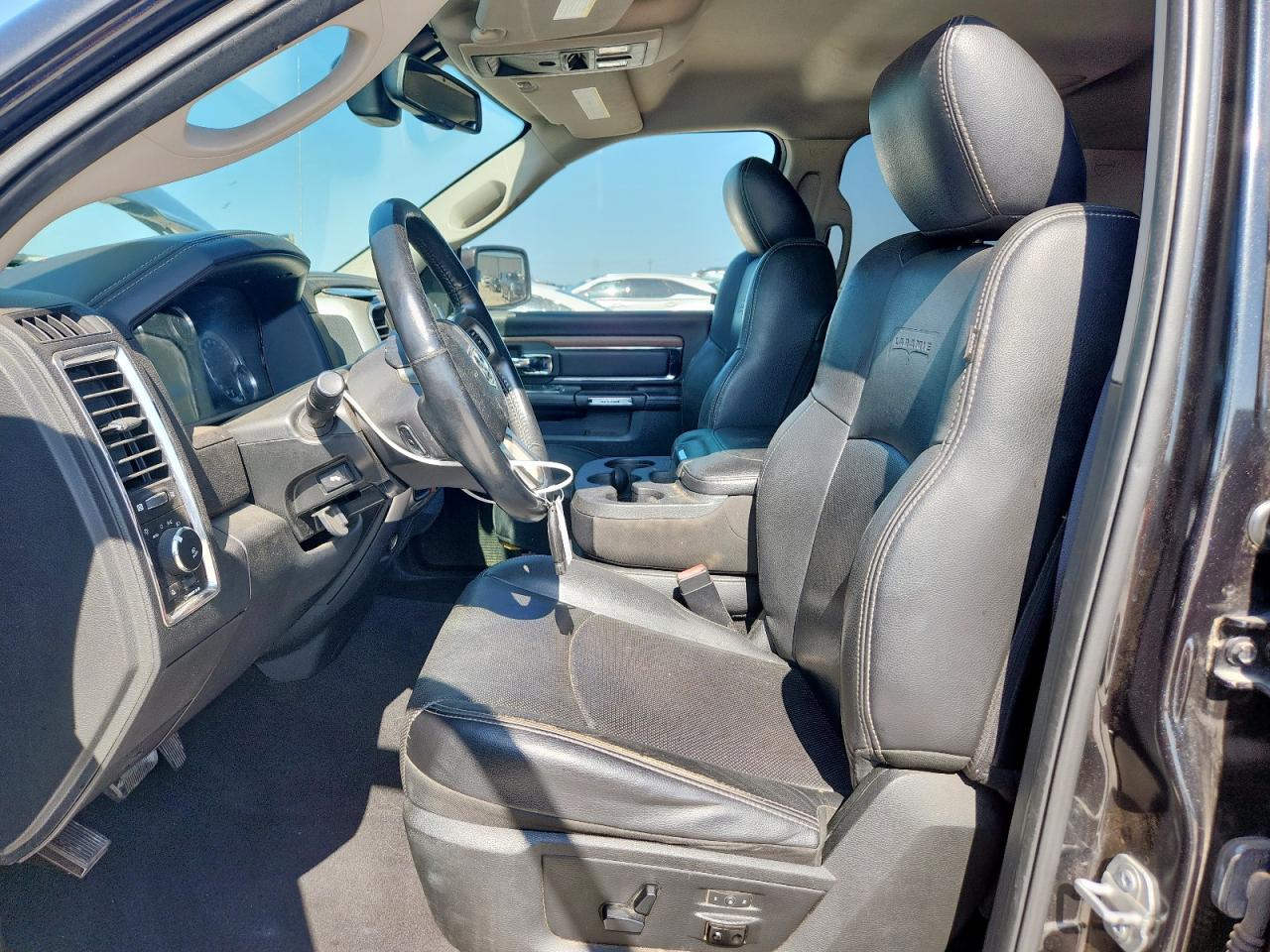 2017 Ram 1500 Laramie VIN: 1C6RR6JT1HS747123 Lot: 63801875