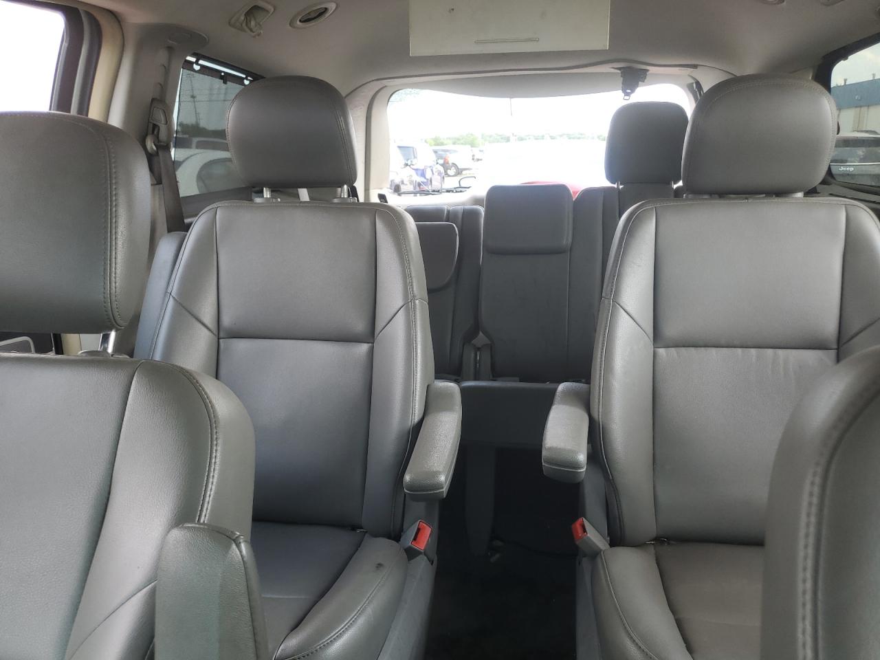 2011 Volkswagen Routan Se VIN: 2V4RW3DG9BR738716 Lot: 63333255