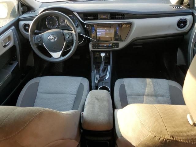 Седаны TOYOTA COROLLA 2017 Серебристый