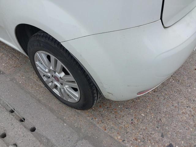 2012 FIAT PUNTO POP