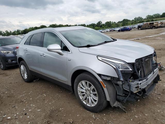  CADILLAC XT5 2018 Srebrny