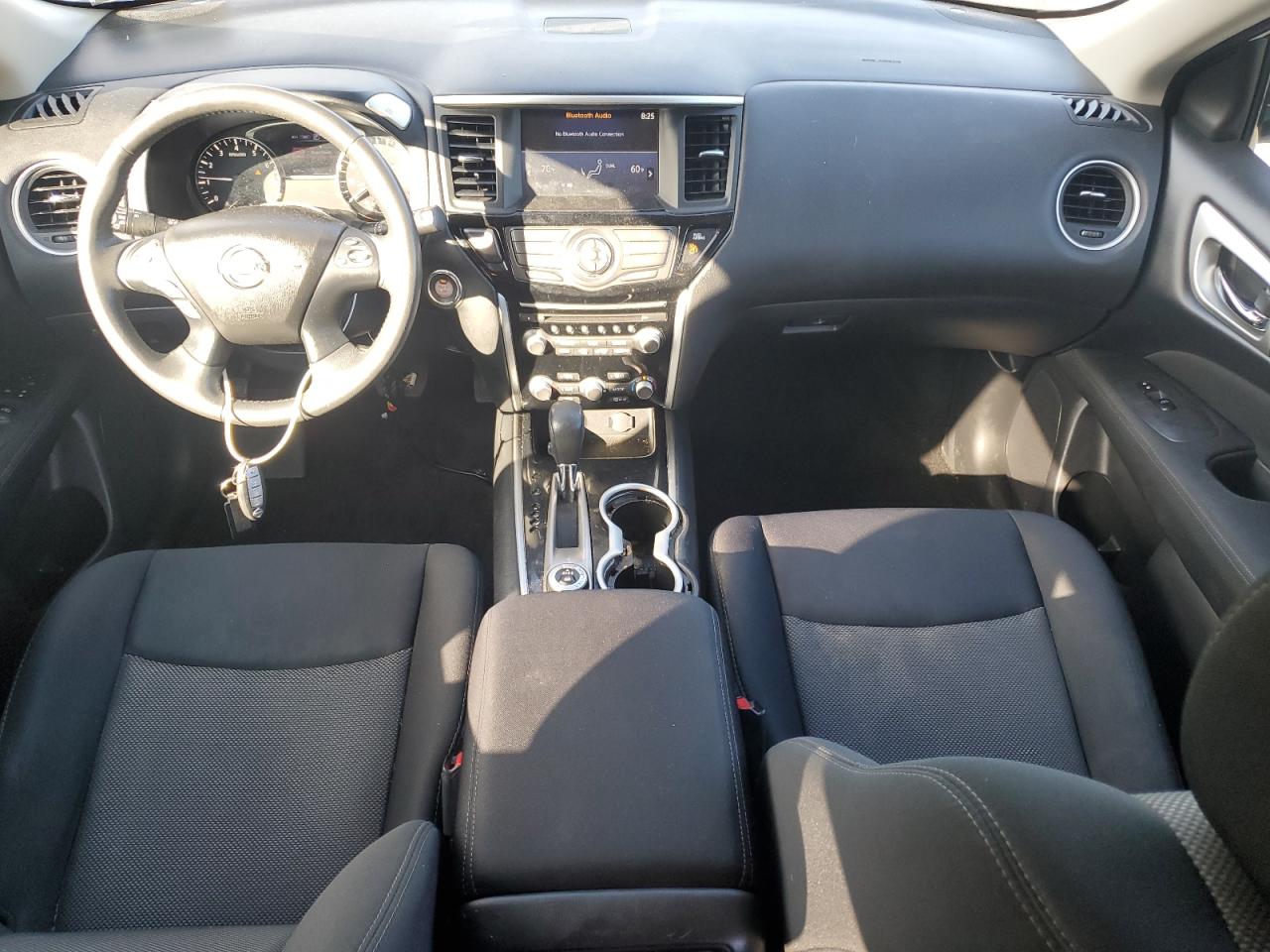 2017 Nissan Pathfinder S VIN: 5N1DR2MM3HC909825 Lot: 65070325