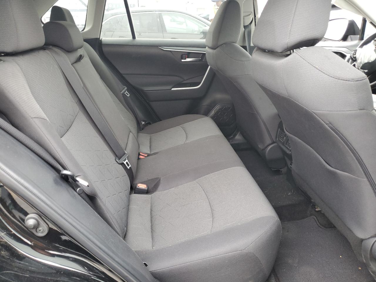 2022 Toyota Rav4 Xle VIN: 2T3W1RFV0NC197464 Lot: 66203925