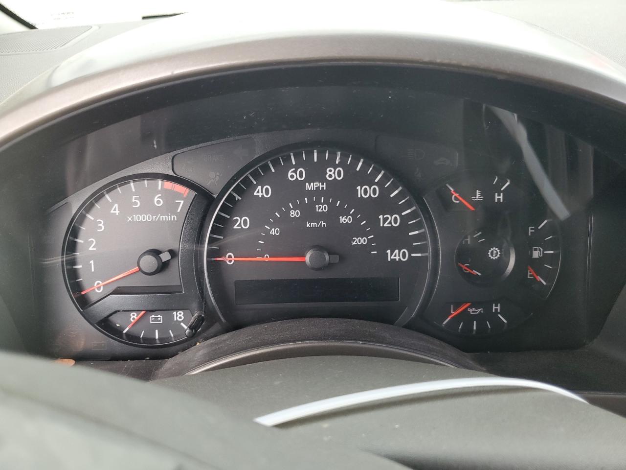 2004 Nissan Armada Se VIN: 727906 Lot: 63872555