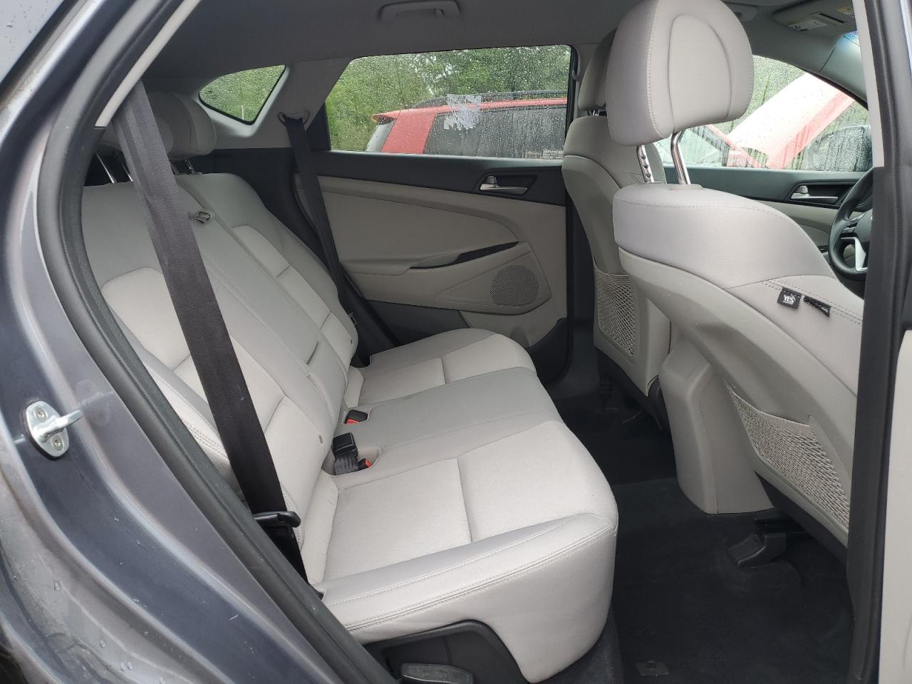 KM8J3CA48JU670349 2018 Hyundai Tucson Sel