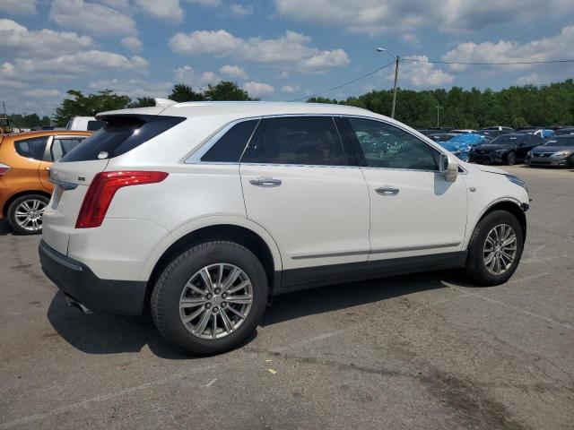  CADILLAC XT5 2019 Белы