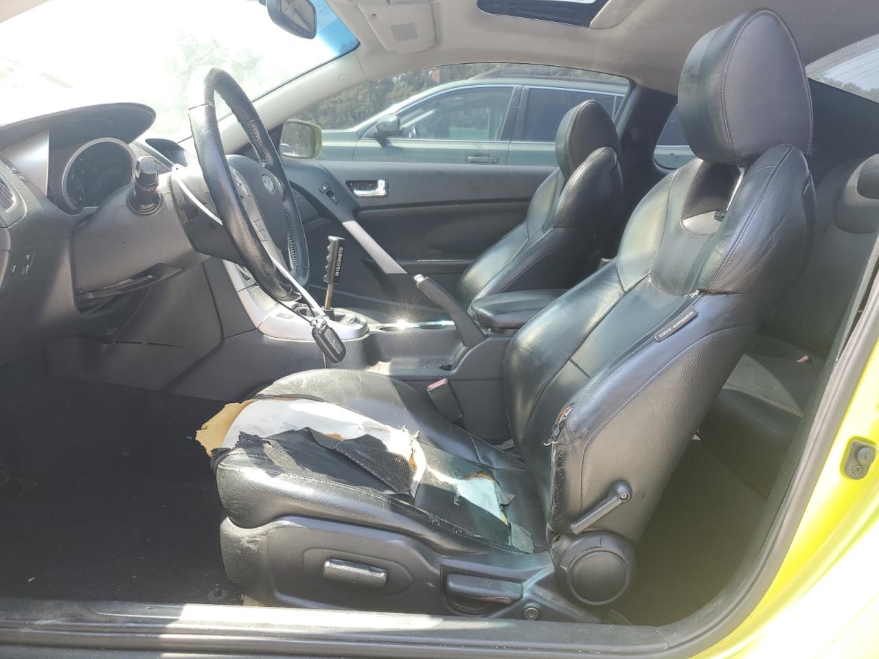 2010 Hyundai Genesis Coupe 3.8L VIN: KMHHU6KH6AU012429 Lot: 63928925