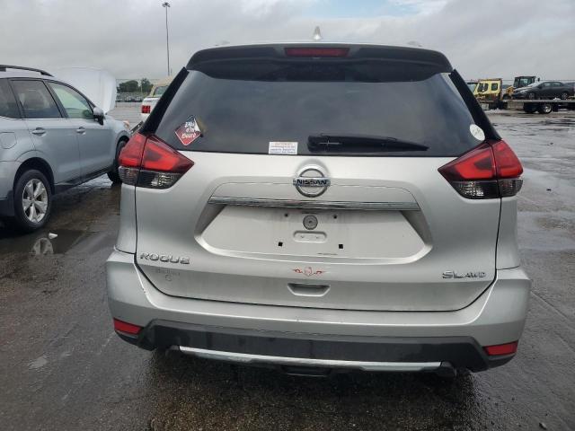  NISSAN ROGUE 2017 Silver