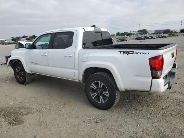  TOYOTA TACOMA 2017 Белы