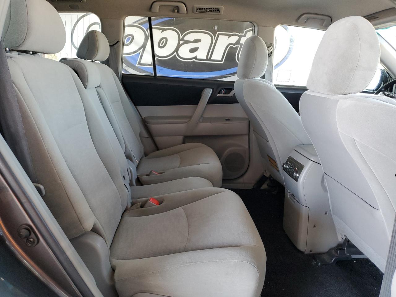 2012 Toyota Highlander Base VIN: 5TDZK3EH7CS057203 Lot: 64337905
