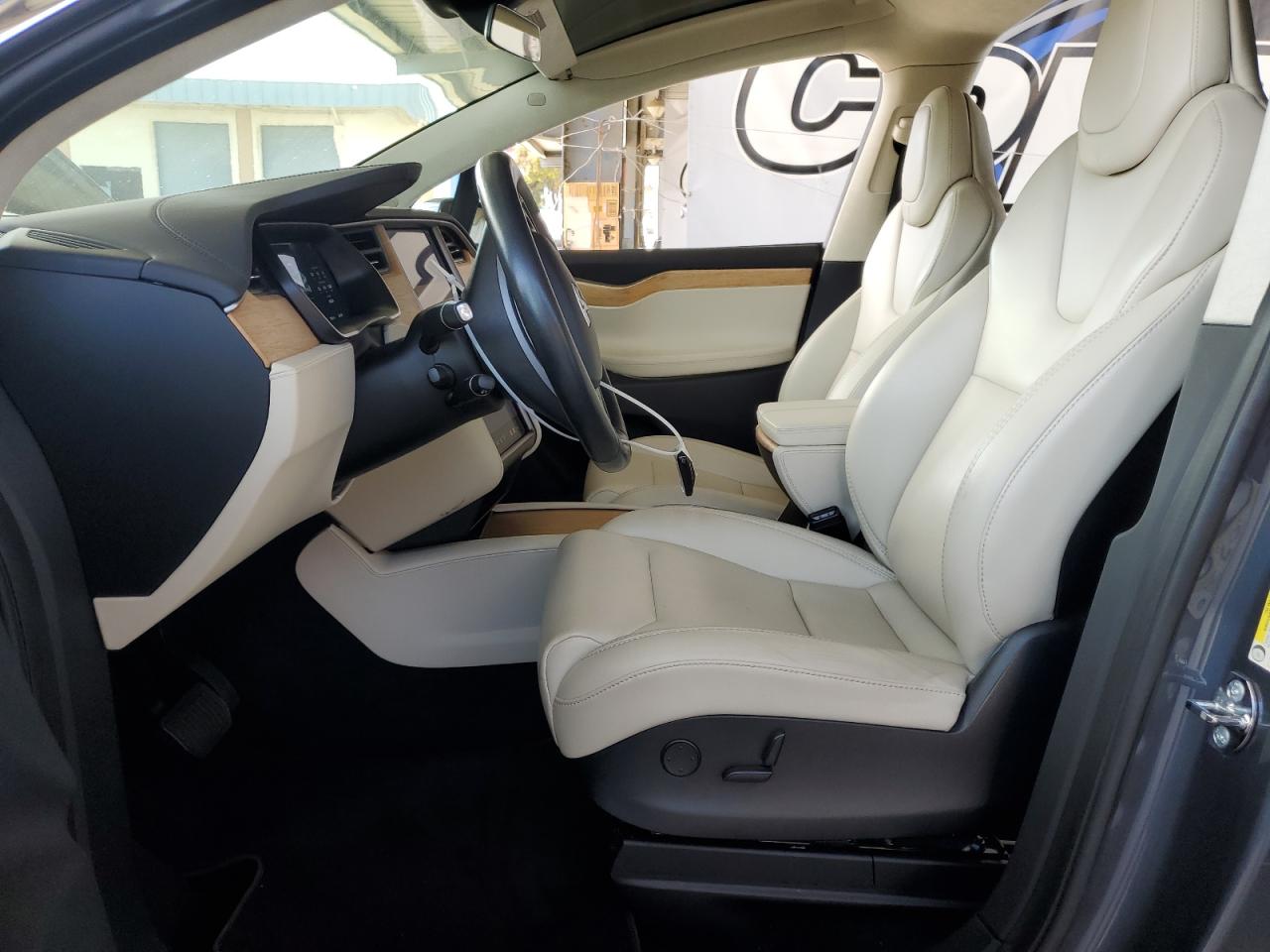 2019 Tesla Model X VIN: 5YJXCBE29KF150804 Lot: 64625325