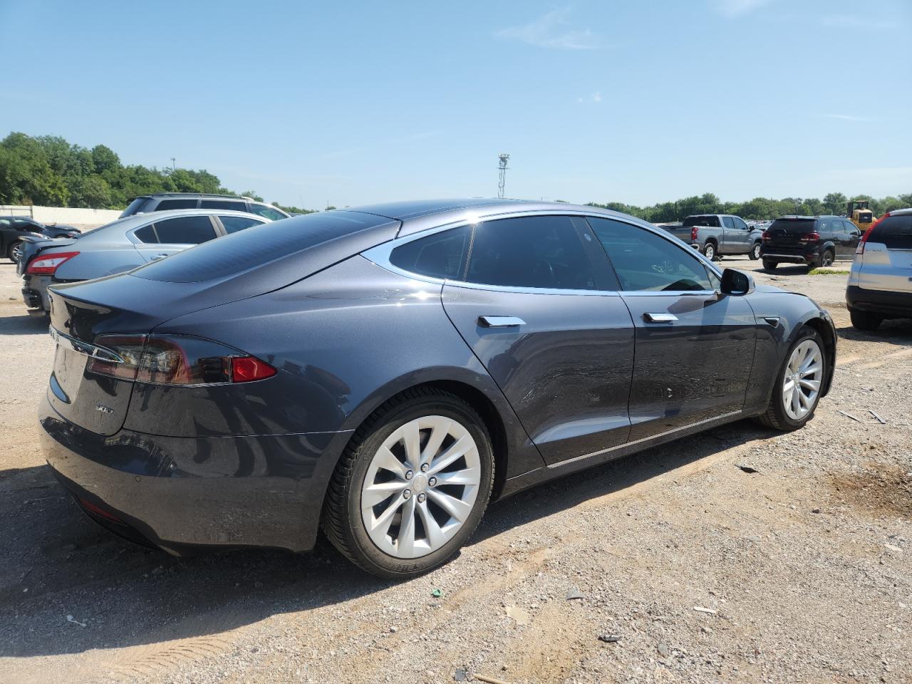 2017 Tesla Model S VIN: 5YJSA1E20HF199831 Lot: 64727045